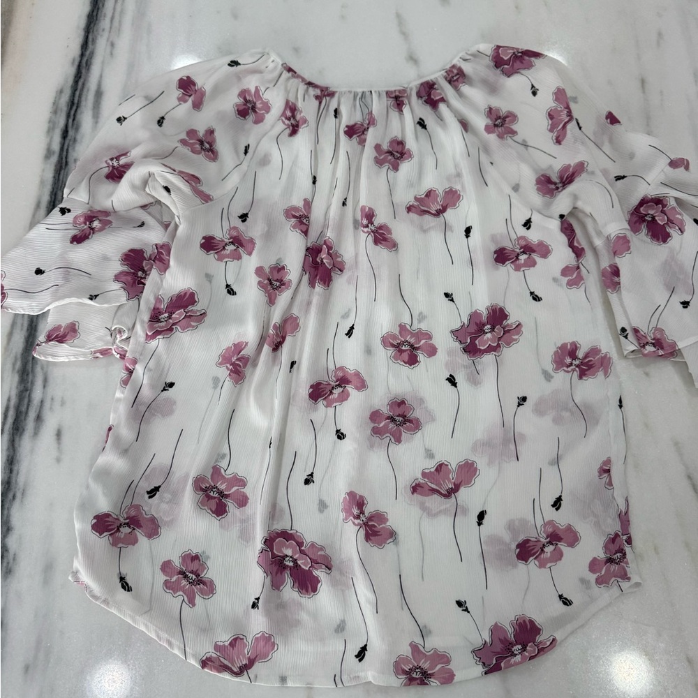 Chaps White Blouse with Pink Floral Pattern - Picture 4 of 4